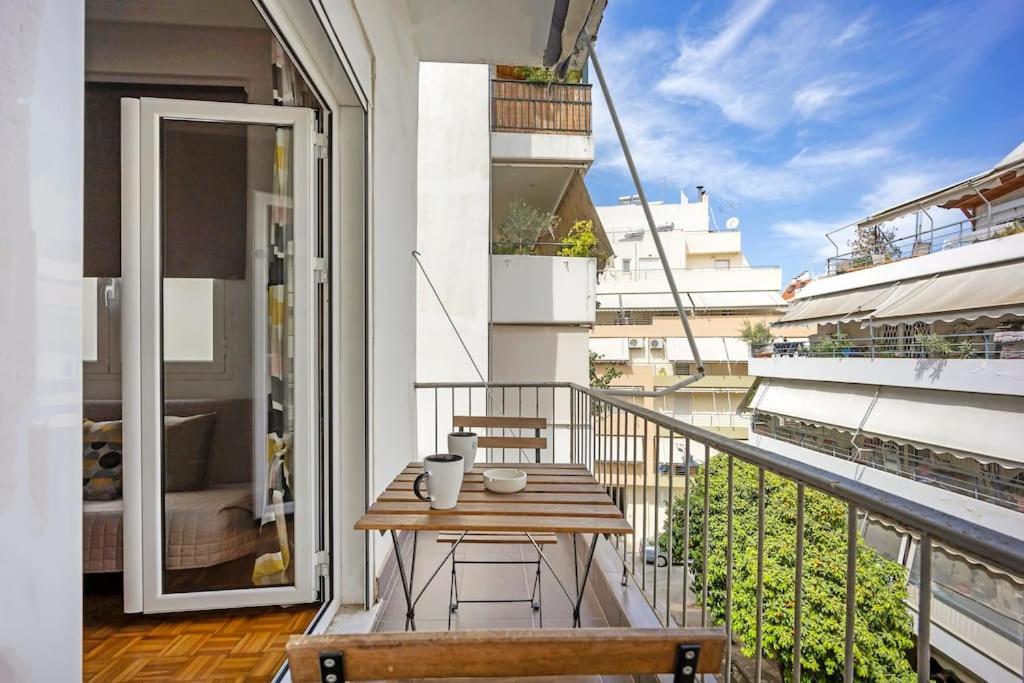 אתונה Apartment In The Middle Of Everything מראה חיצוני תמונה