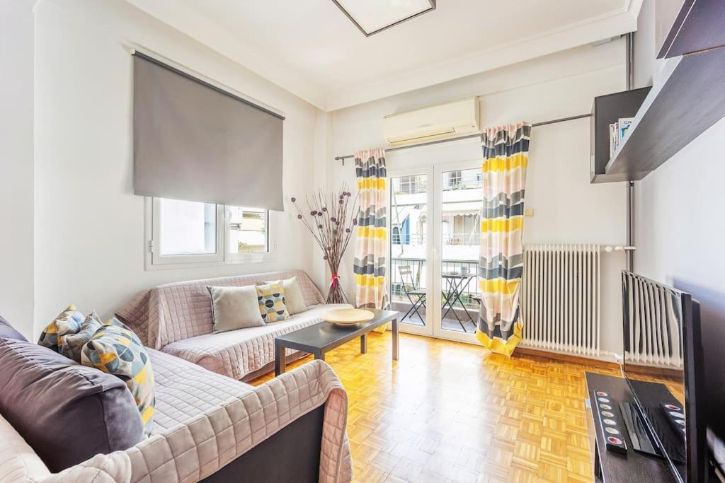 אתונה Apartment In The Middle Of Everything מראה חיצוני תמונה